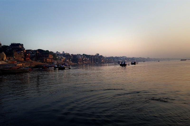 Varanasi, Gangas. Saulėlydis plaukiant upe